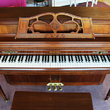 1993 Walnut Wurlitzer console piano - Upright - Console Pianos