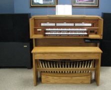 Rodgers Organ - Model 790