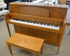 Yamaha M450 Console Piano