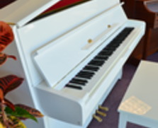 Yamaha M1A Continental-style Console Piano