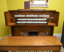Rodgers 805 Organ