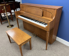 Yamaha M450 console piano and bench