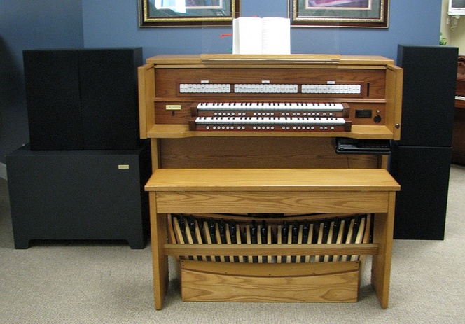 1999 Rodgers Organ - Model 790 - Organ Pianos