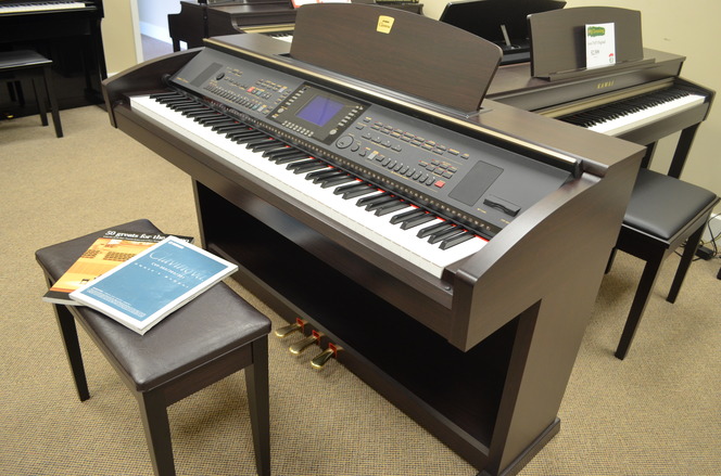 Yamaha Clavinova CVP-303 Digital Piano - Digital Pianos