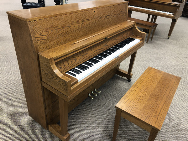 1987 Yamaha P22 studio piano in oak - Upright - Studio Pianos